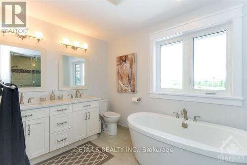 8215 Fernbank Road, Ottawa, ON - Indoor Photo Showing Bathroom