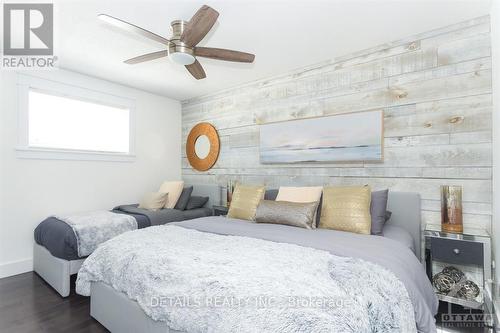 8215 Fernbank Road, Ottawa, ON - Indoor Photo Showing Bedroom