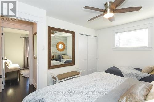 8215 Fernbank Road, Ottawa, ON - Indoor Photo Showing Bedroom