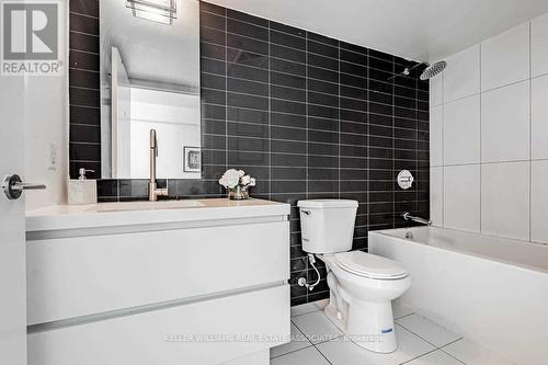 2103 - 85 Queens Wharf Road, Toronto, ON - Indoor Photo Showing Bathroom