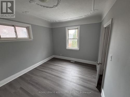 Main - 559 Ritson Road S, Oshawa, ON - Indoor Photo Showing Other Room