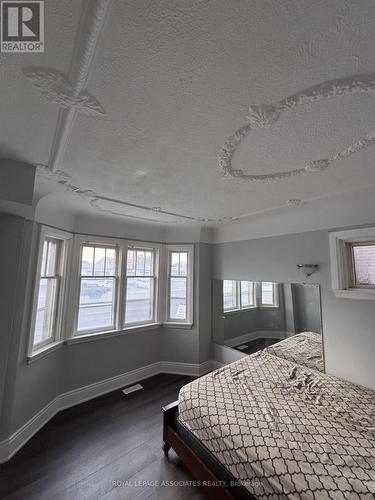 Main - 559 Ritson Road S, Oshawa, ON - Indoor Photo Showing Bedroom