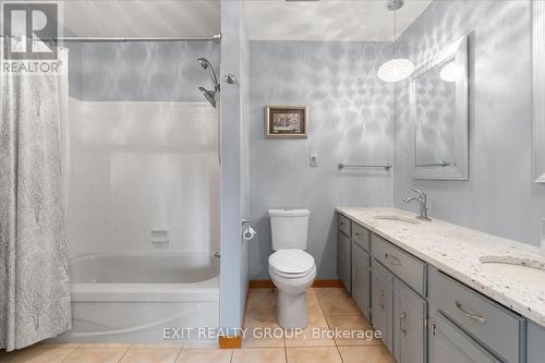 50 Greenfield Park, Belleville, ON - Indoor Photo Showing Bathroom