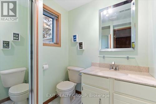 50 Greenfield Park, Belleville, ON - Indoor Photo Showing Bathroom