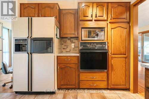 50 Greenfield Park, Belleville, ON - Indoor Photo Showing Kitchen