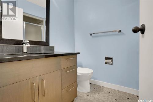 2233 Mcintyre Street, Regina, SK - Indoor Photo Showing Bathroom