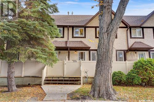 2233 Mcintyre Street, Regina, SK - Outdoor