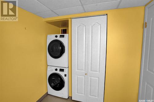 2233 Mcintyre Street, Regina, SK - Indoor Photo Showing Laundry Room