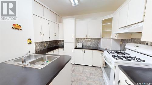 114 Stephens Street, Maryfield, SK - Indoor Photo Showing Kitchen With Double Sink