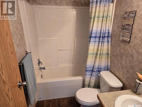 514 3Rd Avenue, Wood Mountain, SK - Indoor Photo Showing Bathroom