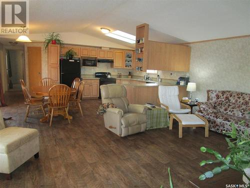 514 3Rd Avenue, Wood Mountain, SK - Indoor Photo Showing Living Room