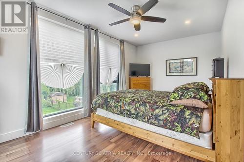 149 Virginia Boulevard, Georgina, ON - Indoor Photo Showing Bedroom