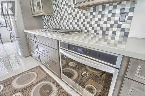 149 Virginia Boulevard, Georgina, ON - Indoor Photo Showing Kitchen With Upgraded Kitchen