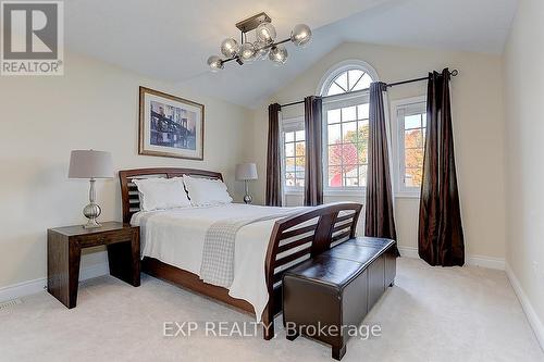 853 Booth Avenue, Innisfil, ON - Indoor Photo Showing Bedroom