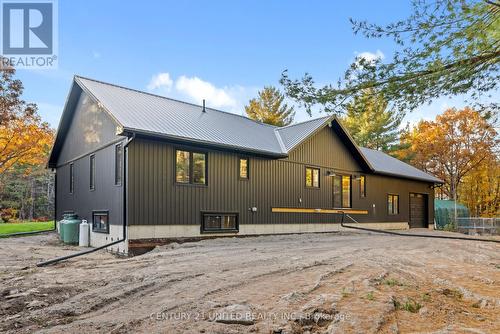 2135 Sixth Line Road N Dummer, Douro-Dummer, ON - Outdoor