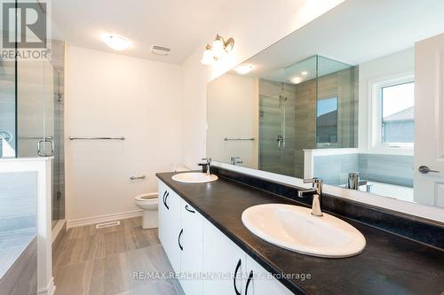 84 Shepherd Drive, Barrie, ON - Indoor Photo Showing Bathroom