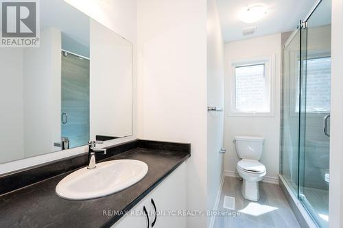 84 Shepherd Drive, Barrie, ON - Indoor Photo Showing Bathroom