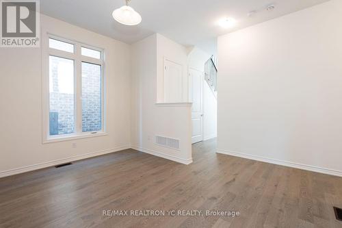 84 Shepherd Drive, Barrie, ON - Indoor Photo Showing Other Room