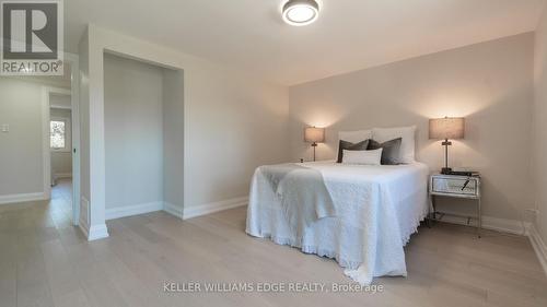 17 - 2411 Sovereign Street, Oakville, ON - Indoor Photo Showing Bedroom