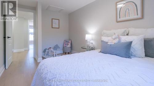 17 - 2411 Sovereign Street, Oakville, ON - Indoor Photo Showing Bedroom