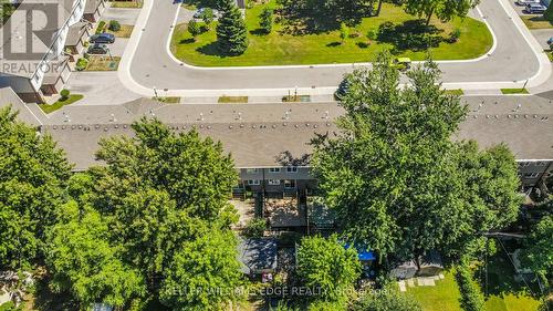 17 - 2411 Sovereign Street, Oakville, ON - Outdoor With View