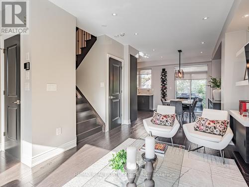 68 Pony Farm Drive, Toronto, ON - Indoor Photo Showing Living Room