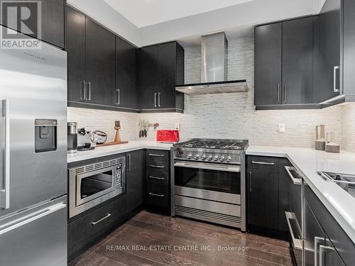 68 Pony Farm Drive, Toronto, ON - Indoor Photo Showing Kitchen With Stainless Steel Kitchen With Upgraded Kitchen