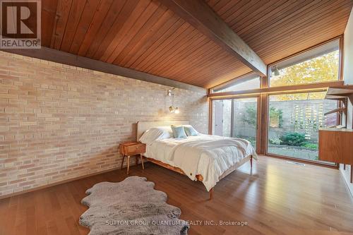 2194 Oneida Crescent, Mississauga, ON - Indoor Photo Showing Bedroom