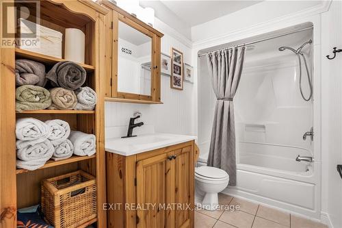 736 Fox Run Road, Prescott And Russell, ON - Indoor Photo Showing Bathroom