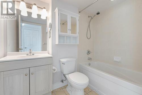 318 - 600 Fleet Street, Toronto, ON - Indoor Photo Showing Bathroom