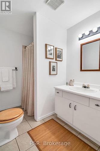 1047 Sands Road, Muskoka Lakes, ON - Indoor Photo Showing Bathroom