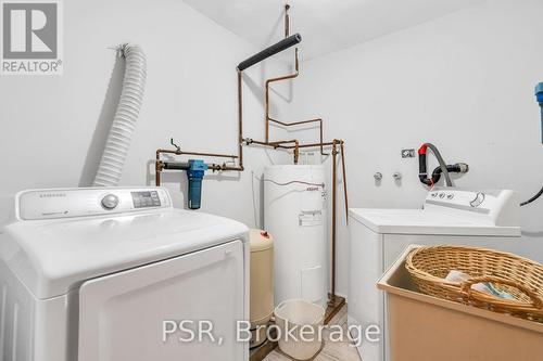 1047 Sands Road, Muskoka Lakes, ON - Indoor Photo Showing Laundry Room