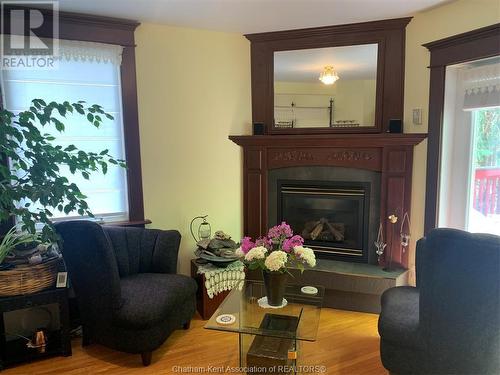 82 Robertson Avenue, Chatham, ON - Indoor Photo Showing Living Room With Fireplace