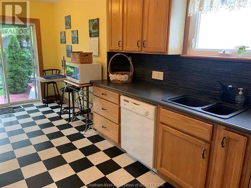 82 Robertson Avenue, Chatham, ON - Indoor Photo Showing Kitchen With Double Sink