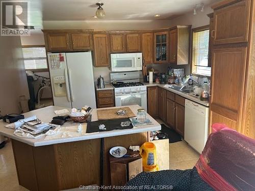 118 Metcalfe Street, Shrewsbury, ON - Indoor Photo Showing Kitchen With Double Sink