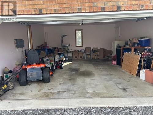 118 Metcalfe Street, Shrewsbury, ON - Indoor Photo Showing Garage