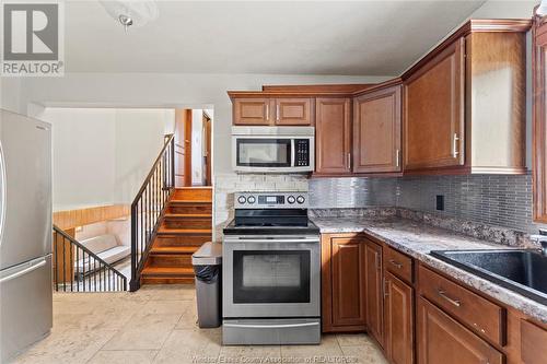 2617 Gesto Road, Essex, ON - Indoor Photo Showing Kitchen