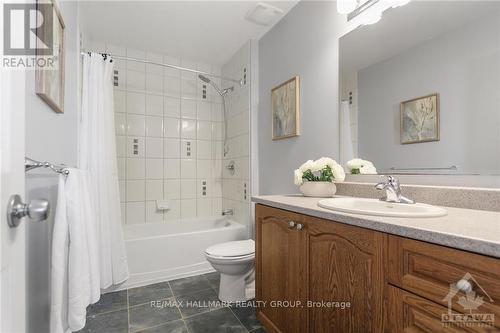 388 Haileybury Crescent, Ottawa, ON - Indoor Photo Showing Bathroom