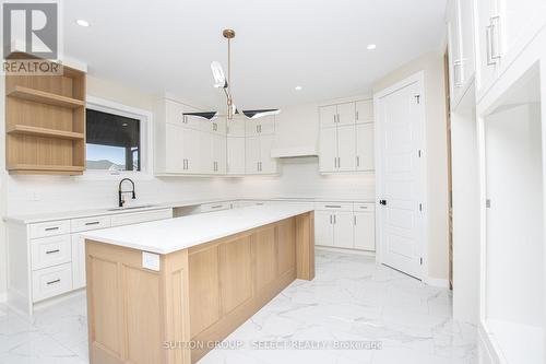 88 Optimist Drive, Southwold (Talbotville), ON - Indoor Photo Showing Kitchen