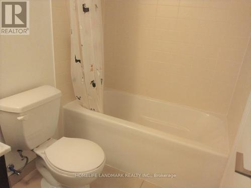 Lph 17 - 36 Lisgar Street, Toronto, ON - Indoor Photo Showing Bathroom