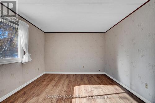 7 Fenelon Way, Kawartha Lakes (Lindsay), ON - Indoor Photo Showing Other Room