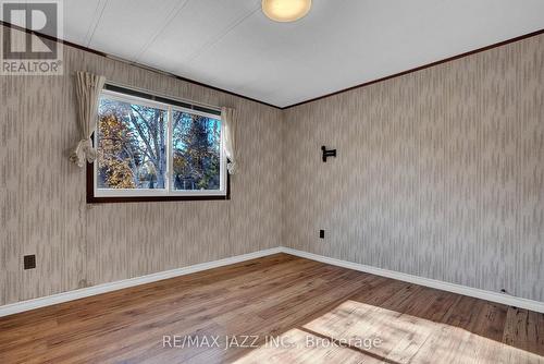 7 Fenelon Way, Kawartha Lakes (Lindsay), ON - Indoor Photo Showing Other Room