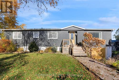 7 Fenelon Way, Kawartha Lakes (Lindsay), ON - Outdoor