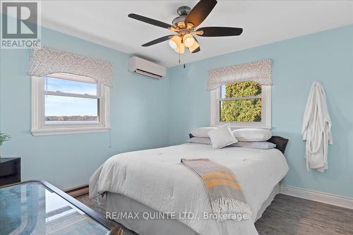 511 Frankford-Stirling Road, Quinte West, ON - Indoor Photo Showing Bedroom