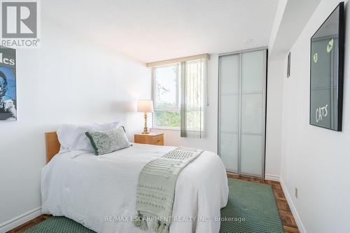 105 - 5280 Lakeshore Road, Burlington, ON - Indoor Photo Showing Bedroom