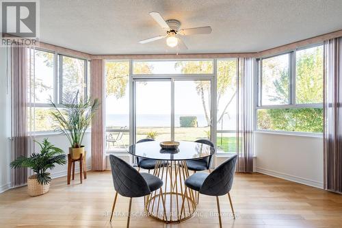 105 - 5280 Lakeshore Road, Burlington, ON - Indoor Photo Showing Dining Room