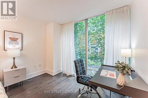 106 - 39 Queens Quay E, Toronto, ON - Indoor