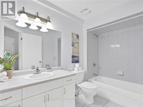 36 Sea Breeze Drive, Norfolk, ON - Indoor Photo Showing Bathroom