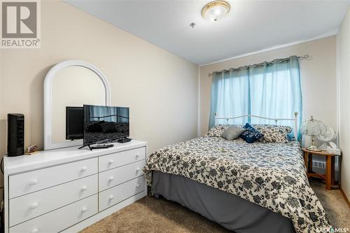 202 205 Mcintyre Street N, Regina, SK - Indoor Photo Showing Bedroom