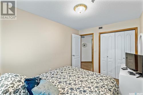 202 205 Mcintyre Street N, Regina, SK - Indoor Photo Showing Bedroom